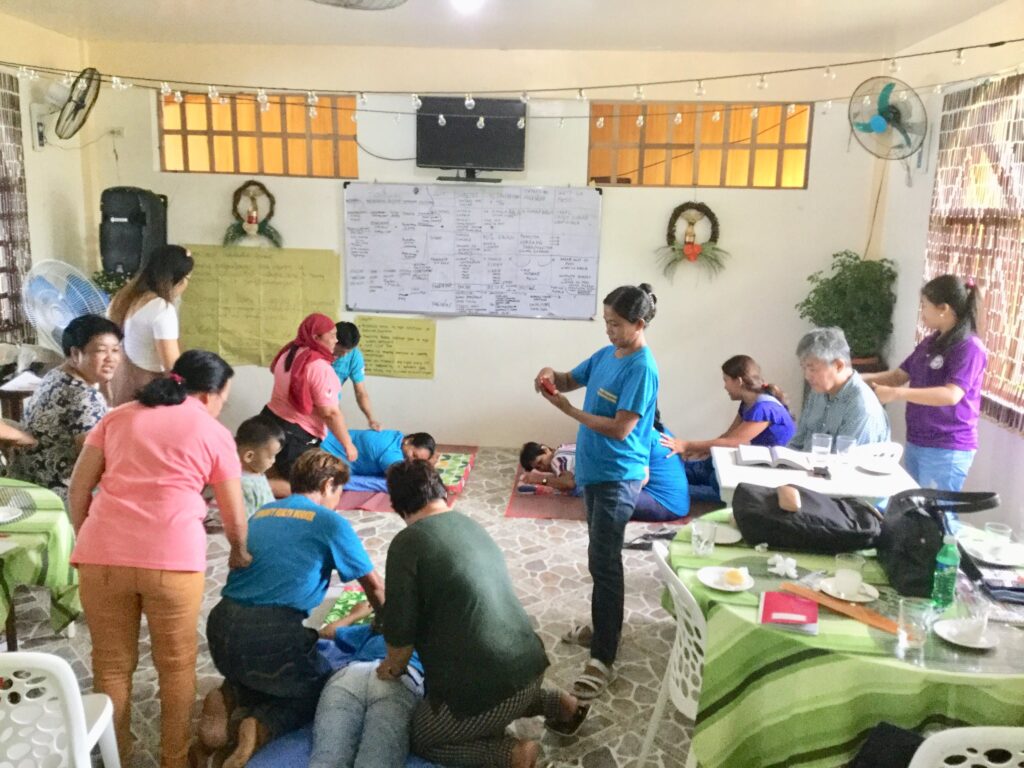 70120192_10215211399143277_3035548469516304384_n